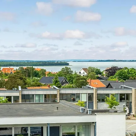 1 Bedroom Awesome In Lejlighed Ebeltoft