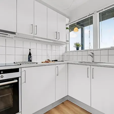 アパート 1 Bedroom Awesome In