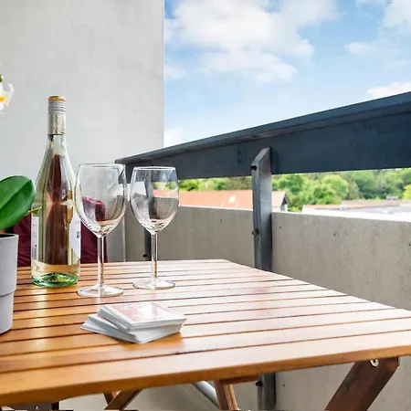 アパート 1 Bedroom Awesome In *